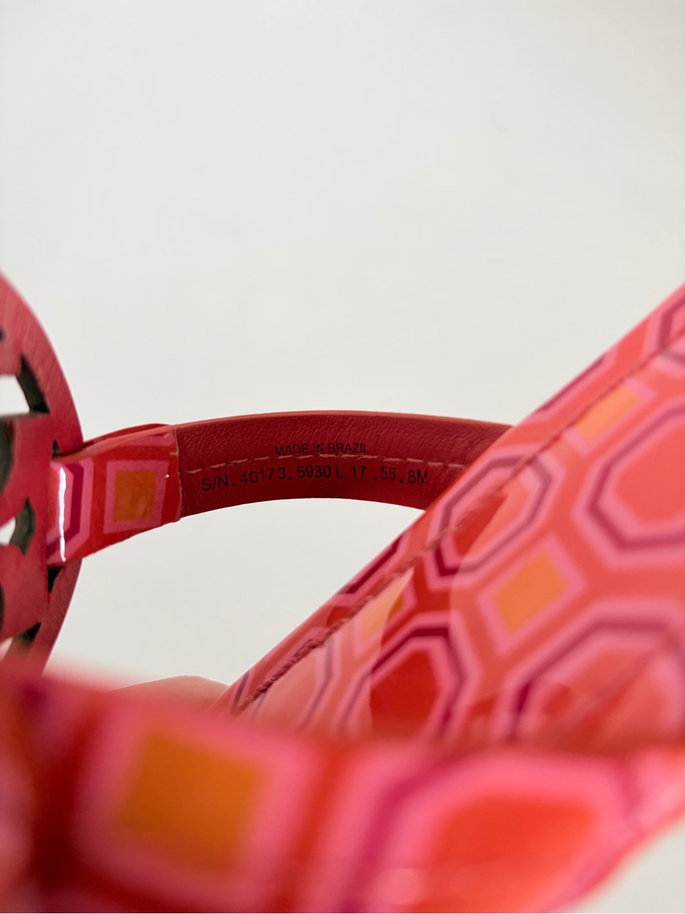 Tory Burch Miller Sandals Flip Flop Geometric Printed Leather Orange Pink Size 8 - Picture 2 of 14